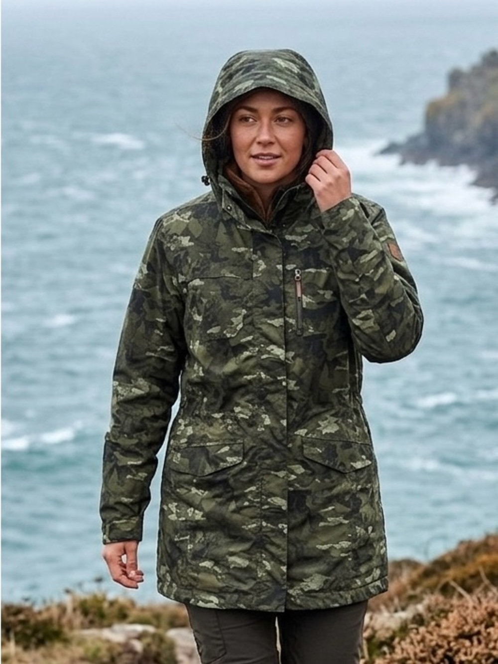 Eddie Bauer Women’s L Hooded Adventurer Hiking Parka Jacket Camouflage Vented